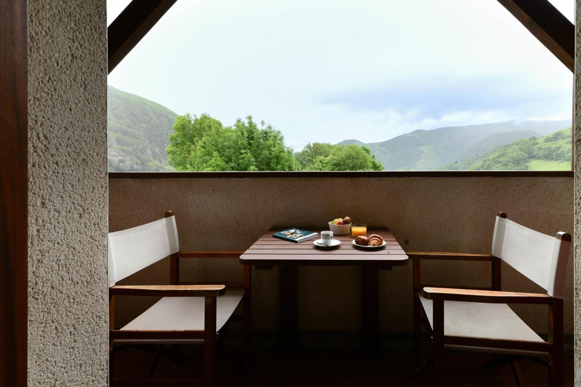 Logis Hotel Etchemaite Larrau Exteriér fotografie